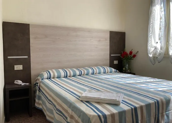 Hotel Verdesolemare