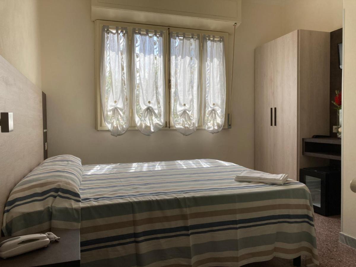 Hotel Verdesolemare 3*