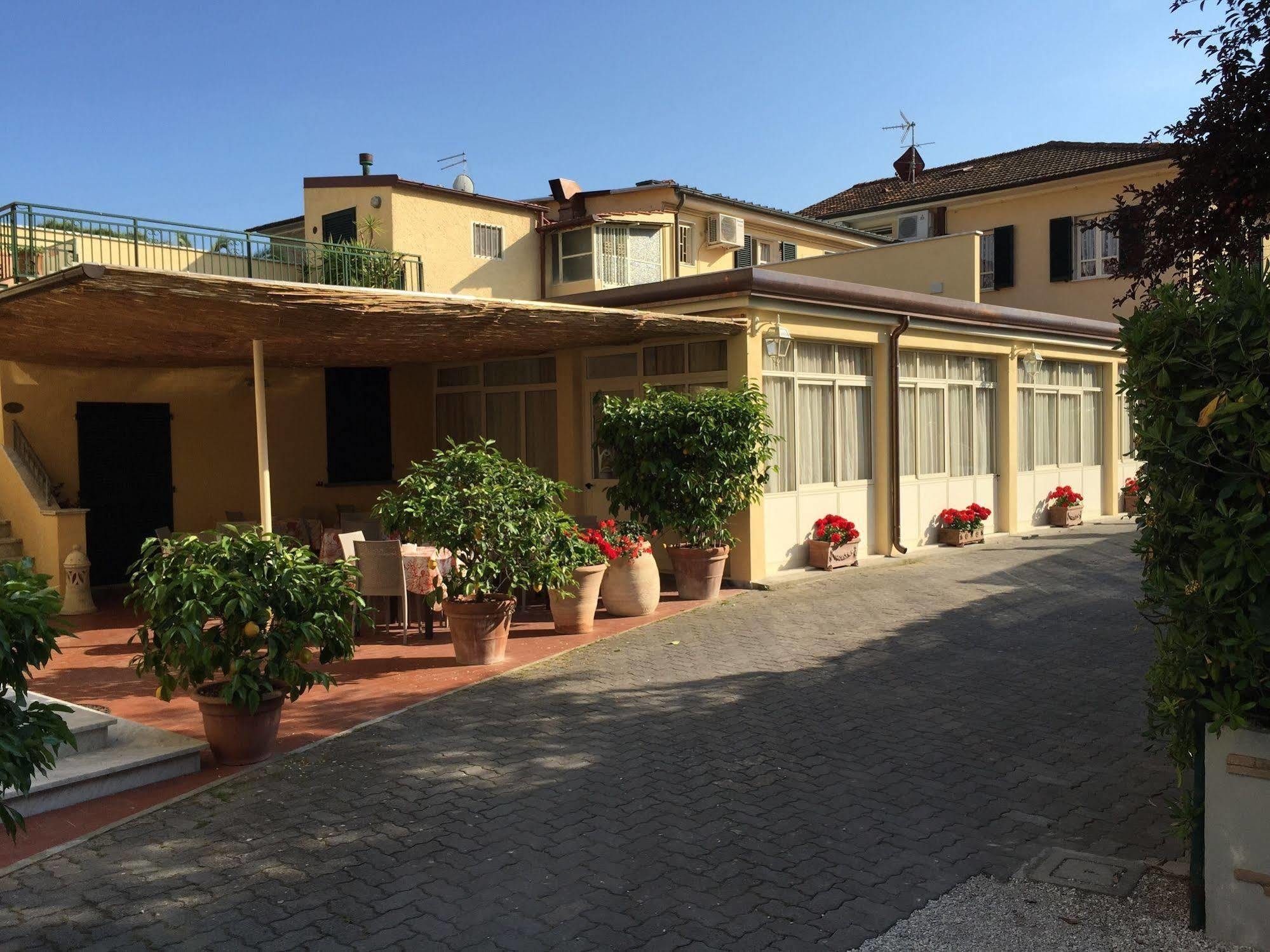 Hotel Verdesolemare 3*
